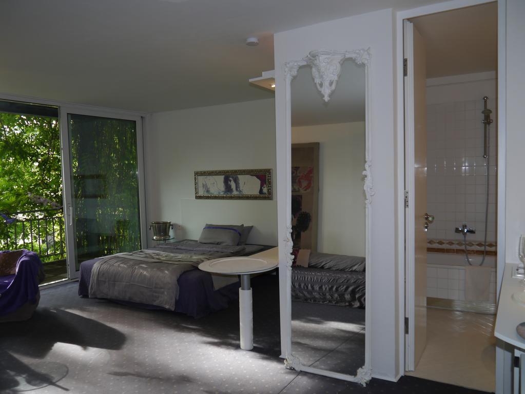 ปัลลัซโซ อัลฟอนโซ Apartment อาเคิน ภายนอก รูปภาพ