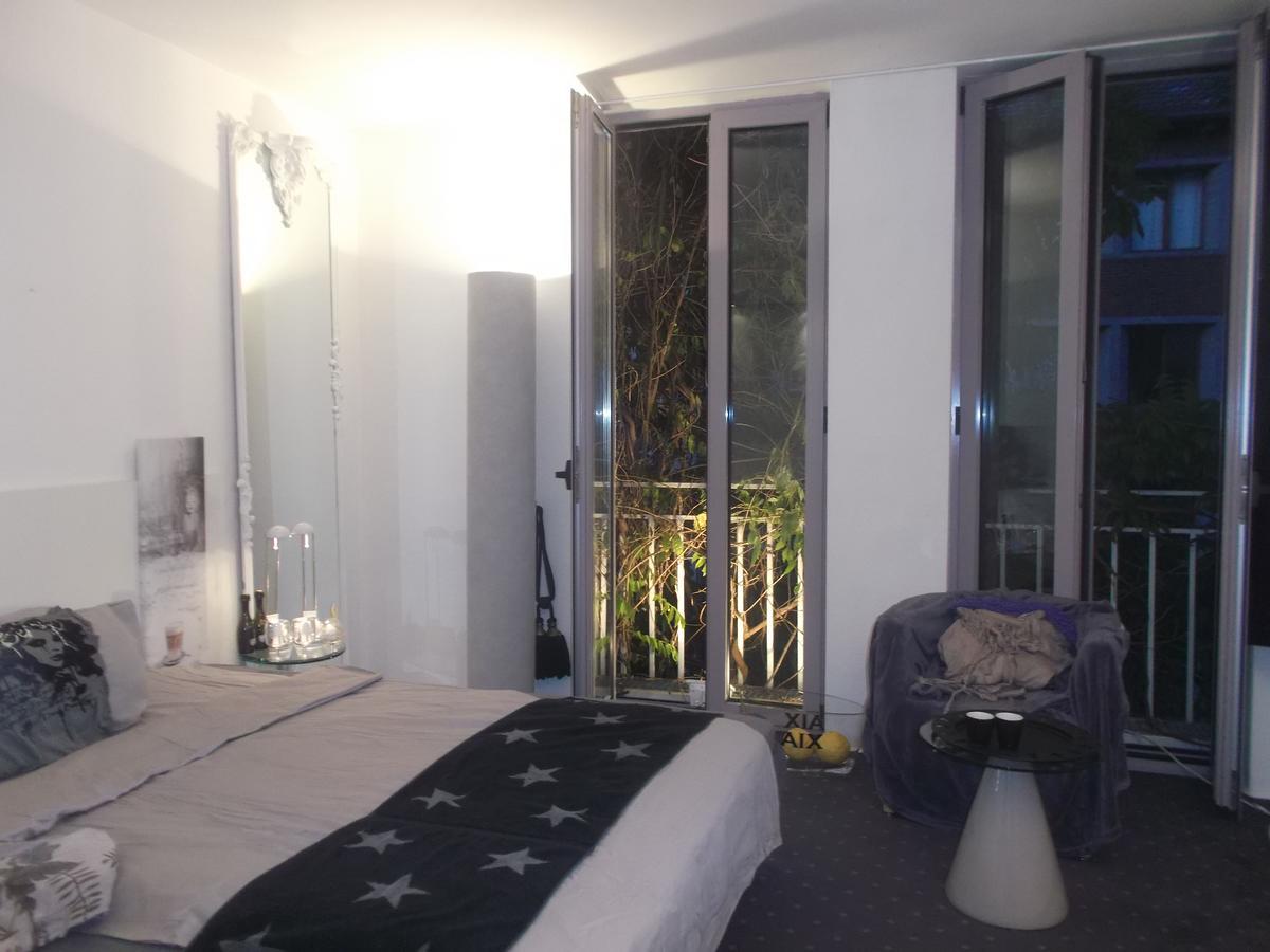 ปัลลัซโซ อัลฟอนโซ Apartment อาเคิน ภายนอก รูปภาพ